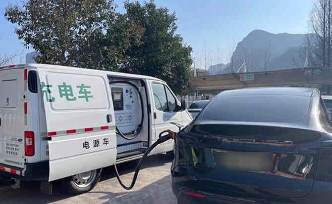 正安汽车搭电
